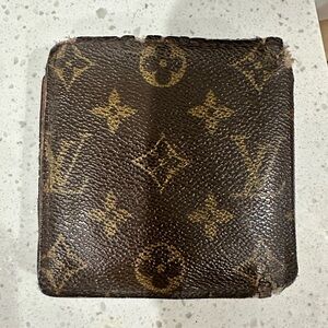 Authentic PROJECT Louis Vuitton Brown Monogram Square Card Holder